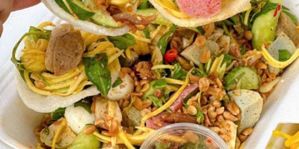 Ăn Vặt Nhà Moon - Tré Trộn & Chân Gà Sốt Thái