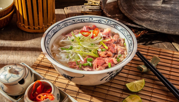 Phở Bắc Hương Quỳnh 3 - Phở Bò - 20 Nguyễn Văn Linh