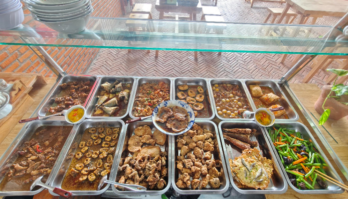 Tiệm Cơm Ếch Opba - Cơm Phần - Nguyễn Thái Học