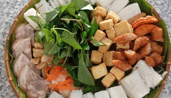 Bún Đậu Mắm Tôm Mẹt - Phố Ẩm Thực Đường Trần Phú Nối Dài -  