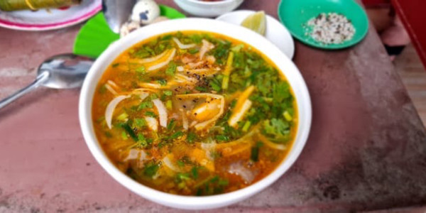 Vy - Cháo Bò & Gân Bò Trộn - Thái Thị Bôi