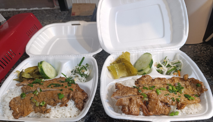 Tiệm Cơm Hương Đồng - Cơm Tấm Sườn Bì Chả - 61/2 Phù Đổng Thiên Vương