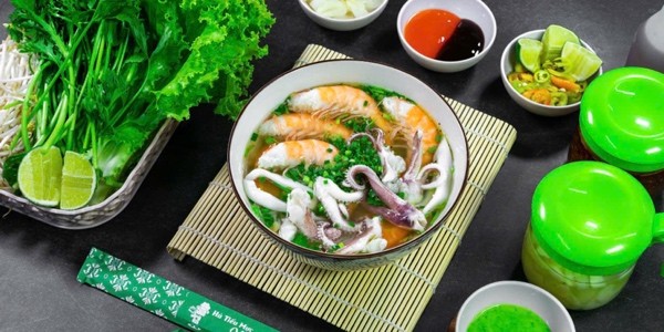 Quán Ăn Tân Ký - Hoàng Đạo Thuý