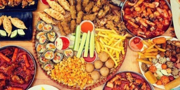 Ăn Vặt - Bé Sứa - Vũ Hựu