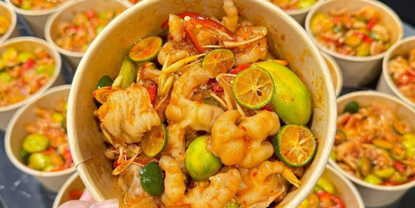 Bếp Nhà Pông - Chân Gà Sốt Thái & Ăn Vặt