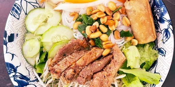 Bánh Cuốn & Bún Thịt Nướng Miền Nam - Cô Phương - Nguyễn An Ninh