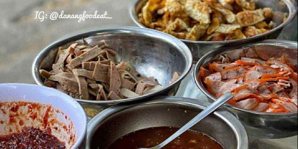 Bánh Mỳ & Coffee Cô Lan - 56 Ông Ích Khiêm