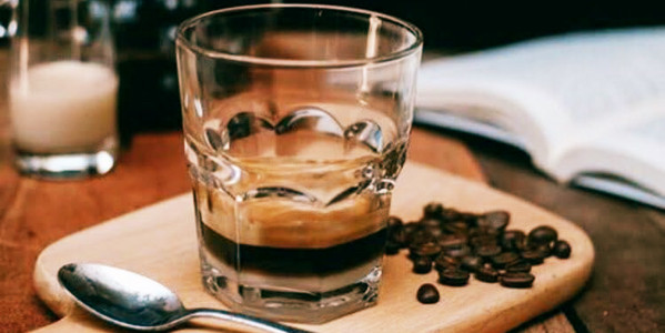 Alpha Coffee - Cà Phê & Điểm Tâm Sáng