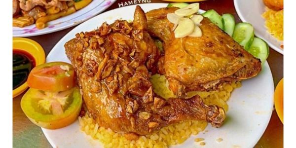 Tài Phú - Cơm Gà Xối Mỡ