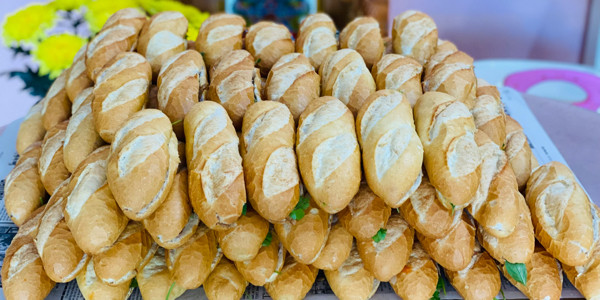 Bánh Mì Chả Cá Cô Tiên