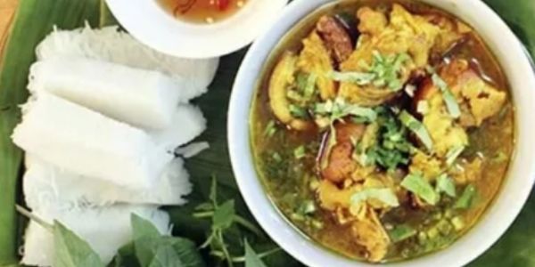 Cơm Gà & Bún Đậu - Trần Khát Chân