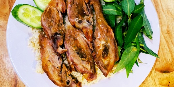 Tiệm Gà Cơm Vịt Xá Xíu - Mười