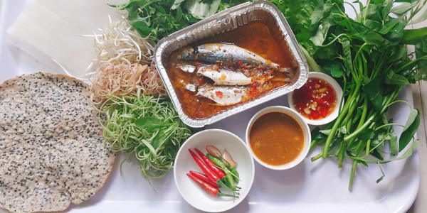 Rin Quán - Bún Mắm, Ram Cuốn Cải & Cá Nục Hấp - 37 Tú Mỡ