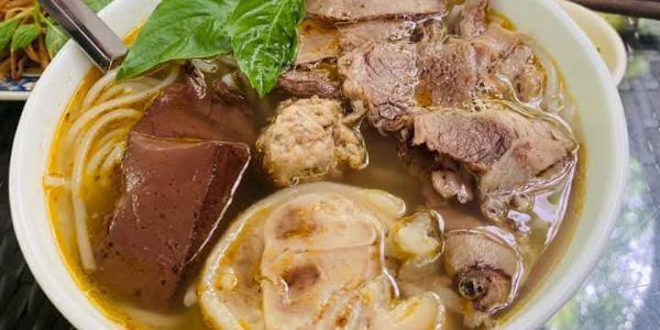 Quán Huế - Bún Bò Huế - Phố Trúc KĐT Ecopark