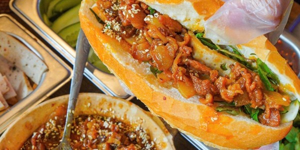 Huế Ngon - Bánh Mì Thịt Xíu Rim - 67 Phan Thanh (Premium)