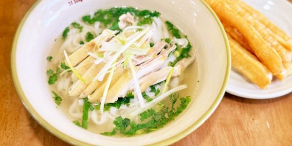 Phở - Lẩu Gà Lá É Thanh Béo - 34 Song Hành