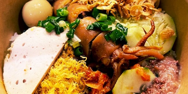 Tiệm Xôi Mực Quốc Dân - 210 Đỗ Bá