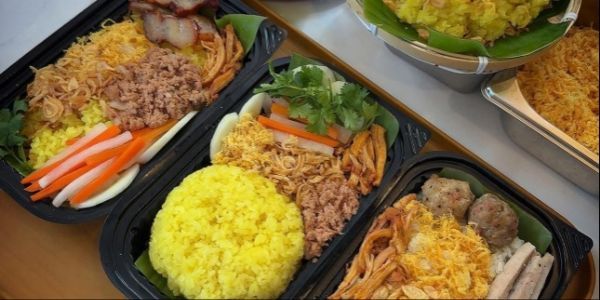 Thế Giới Ăn Vặt Bắc Ninh - Xôi, Bánh Mì Quảng Nam & Tokbokki