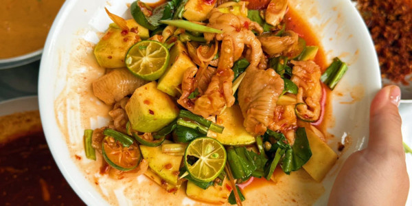 Ăn Vặt Núp Hẻm - Lê Lợi