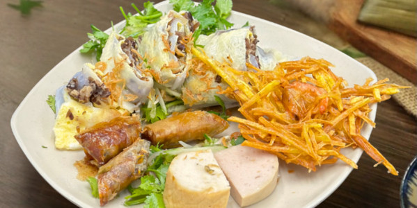 Bánh Cuốn Nóng Hà Nội Cô Út - Lý Thường Kiệt