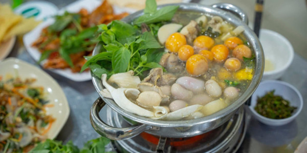 Lẩu Gà Lá É PHÚ YÊN - NẪU NÈ