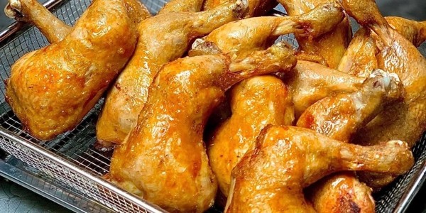 Cơm Gà Mắm Tỏi Linh Vy