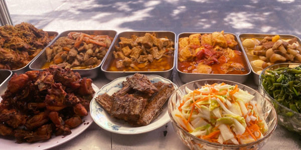 Cơm Bình Dân Cô Phương