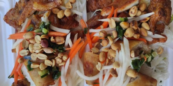 Cơm Tấm - Bún Thịt Nướng Cô 9 - Đông Hưng Thuận 17