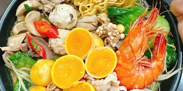 Bà Tuyết - Bún Thái Hải Sản & Mì Chua Cay - Lương Định Của