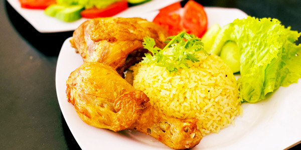 Phúc Lộc Thọ - Cơm Gà Xối Mỡ - 566 Trương Công Định