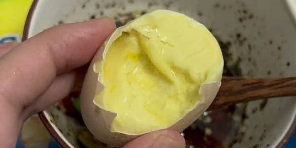 Trứng Gà Lộn - K62/21 Nguyễn Phan Vinh