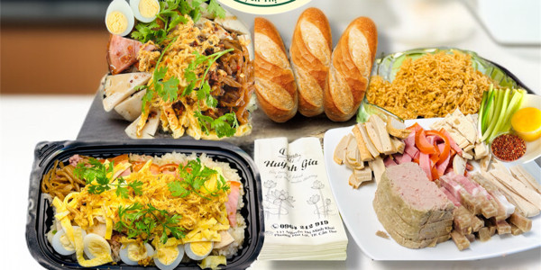 Bánh Mì & Xôi Mặn Huỳnh Gia