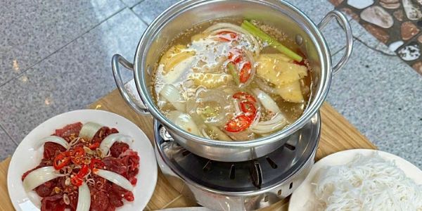 Cô Ba Quán - Lẩu Chả Cá Thác Lác & Lẩu Bò Nhúng Mắm Ruốc