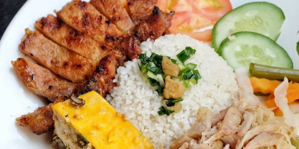 Cơm Tấm & Cafe - Út Đạt