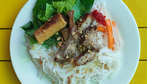 CƠM GÀ & LẨU CÁ - LIÊN HUY FOOD