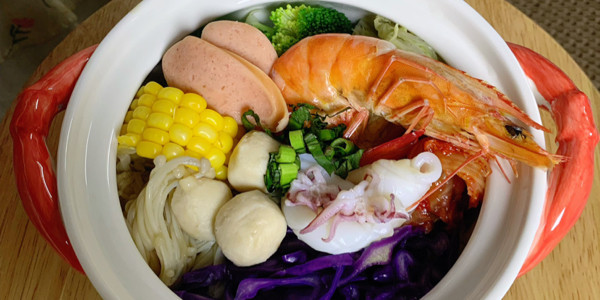 MƠ - Matcha Latte, Mì Cay & Mì Trộn