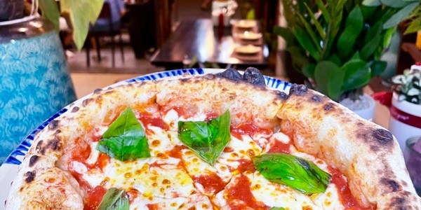 Miếng Pizza - 132 Hoàng Bích Sơn