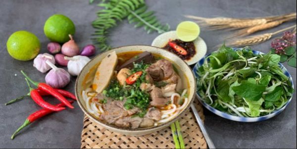 QUÁN BÉ TƯ - BÚN BÒ HUẾ & BÒ KHO