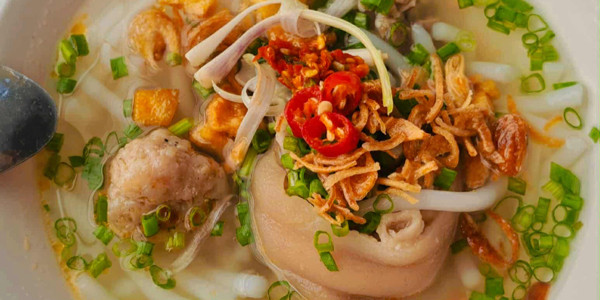 Oanh Bánh Canh - 6 Phan Đình Giót