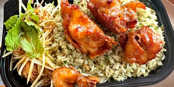 Lẩu Gà Lá É - 738A Lâm Quang Ky