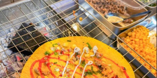 Ba Cận - Bánh Tráng Nướng - Lê Sao