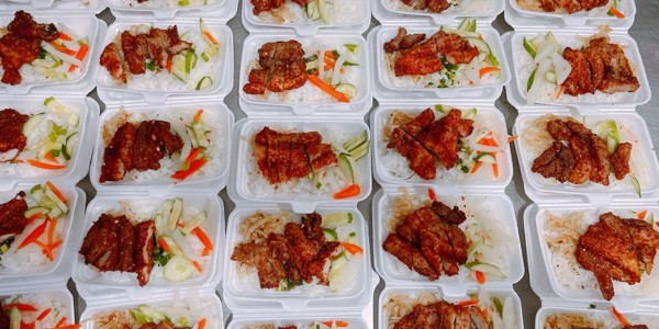 Tiệm Cơm Cô Béo - Cơm Văn Phòng Và Sườn Muối Sả
