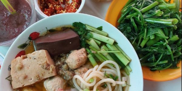 Bún Riêu Tình Yêu - Nguyễn Phúc Chu