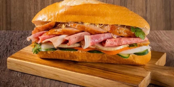 Bánh Mì Sài Gòn Tấn Phúc - 108 Trần Huy Liệu