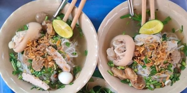 Hủ Tiếu Gõ 76 - 104 Lê Văn Hưu