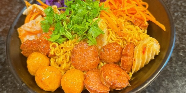GÓC ĂN VẶT Phương Oanh - Đồ Ăn Vặt - ĐH Thái Nguyên