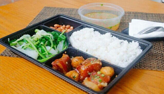 Cơm Hoa Bảo - Cơm Văn Phòng - Lê Huân