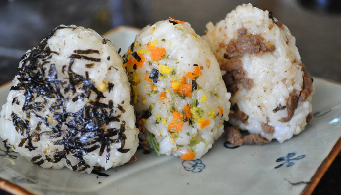 Cơm Nhật Bình Dân - Onigiri, Sushi & Ramen - Phan Văn Trường