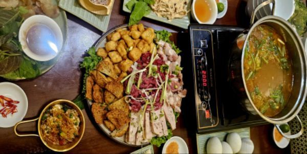 Bún Riêu Cua Biển Mộc Riêu Quán - 123 Mai Hắc Đế