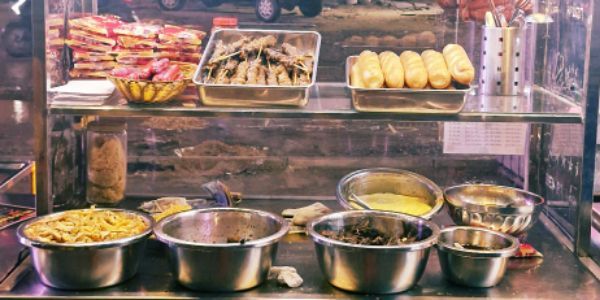 Quán Bánh Mì Bơ Ba Tê Ngũ Vị 8k - Ông Ích Khiêm